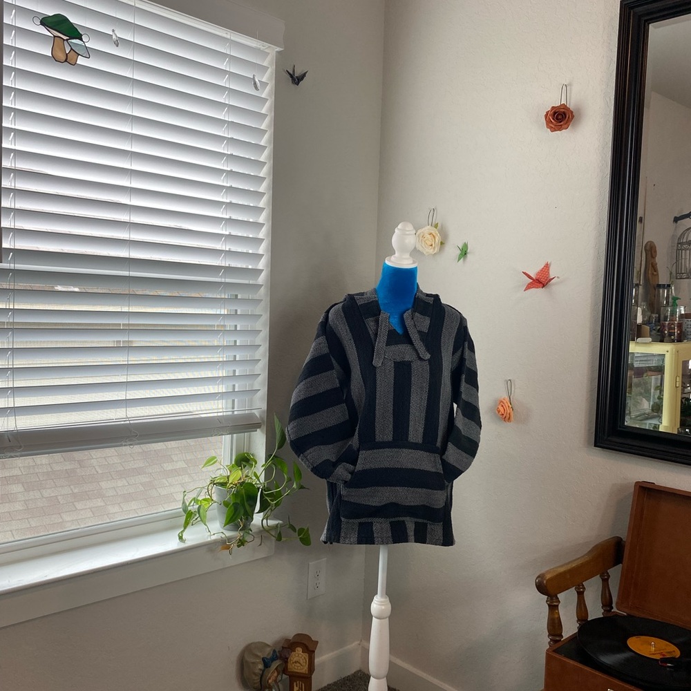 Retrofit Oversized Pullover
